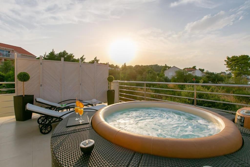 Villa Kora - Luxury Holiday Apartments Lumbarda Exterior foto