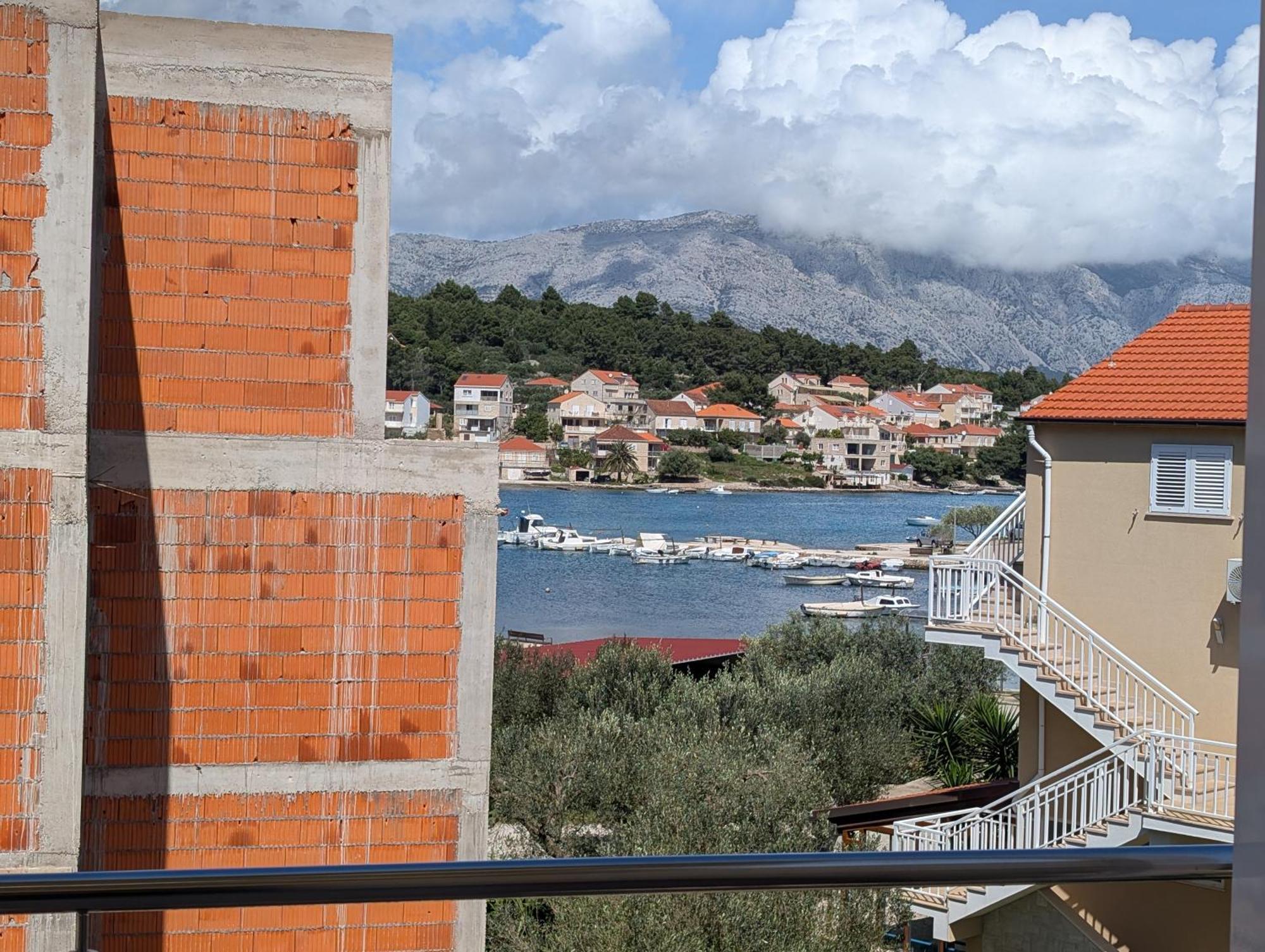 Villa Kora - Luxury Holiday Apartments Lumbarda Zimmer foto